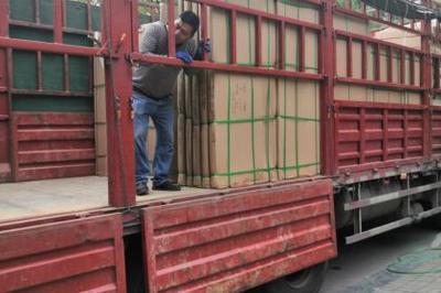 搬家拉貨，裝卸搬運——專業團隊壹佰業，讓生活重物變輕松