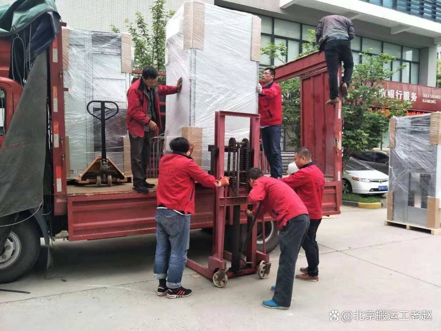 重慶裝卸搬運公司價格解析及專業(yè)服務推薦——萬力達搬運